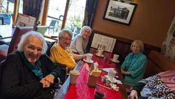 A delicious pub lunch for Dukinfield Residents